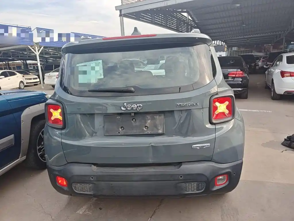 Jeep Renegade — миниатюра 6