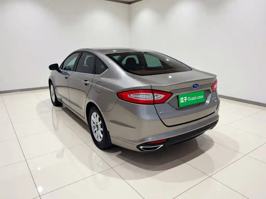 Ford Mondeo — миниатюра 4