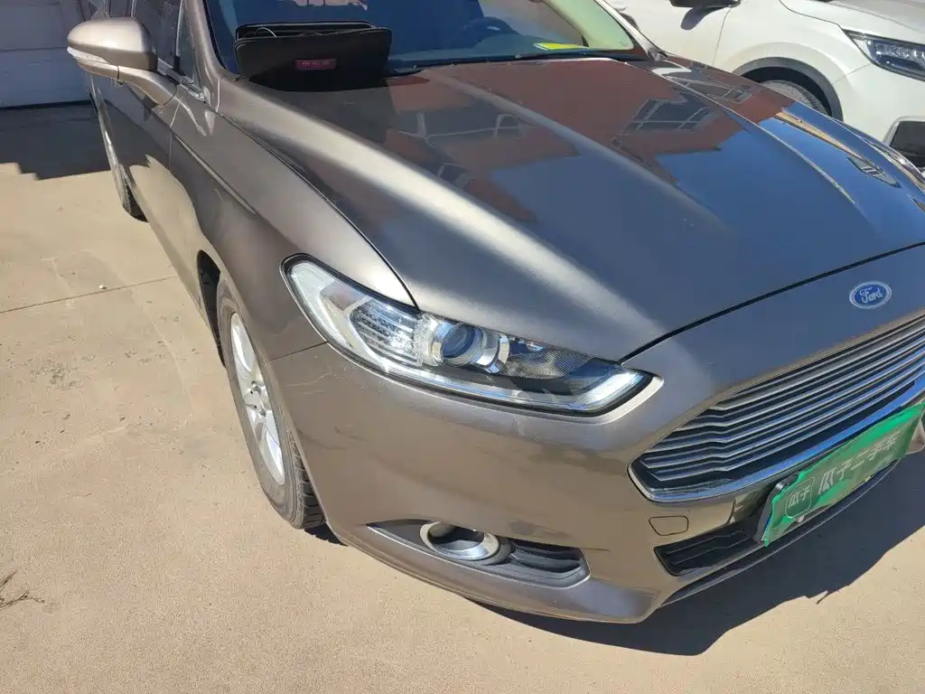 Ford Mondeo — миниатюра 7