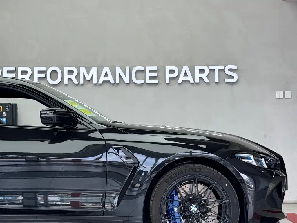 BMW M4 2024 M4