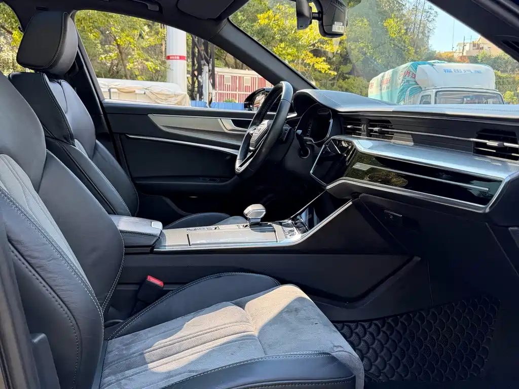 Audi A6L — миниатюра 15