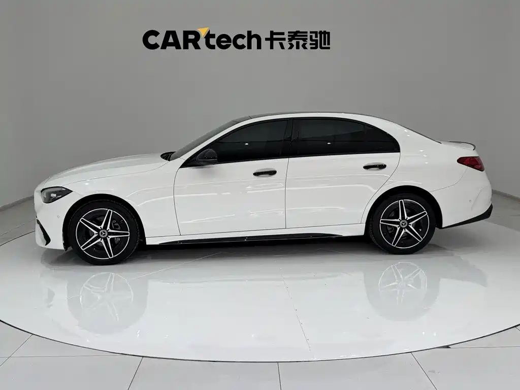 Mercedes-Benz C-Class — миниатюра 8