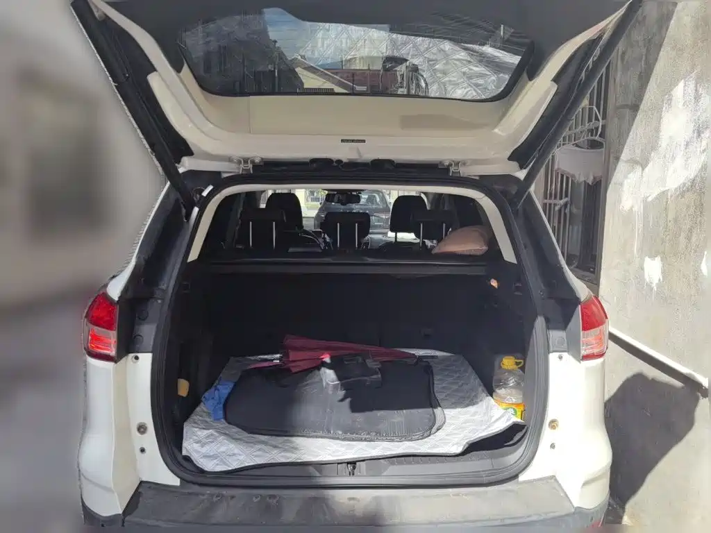 Ford Kuga — миниатюра 16