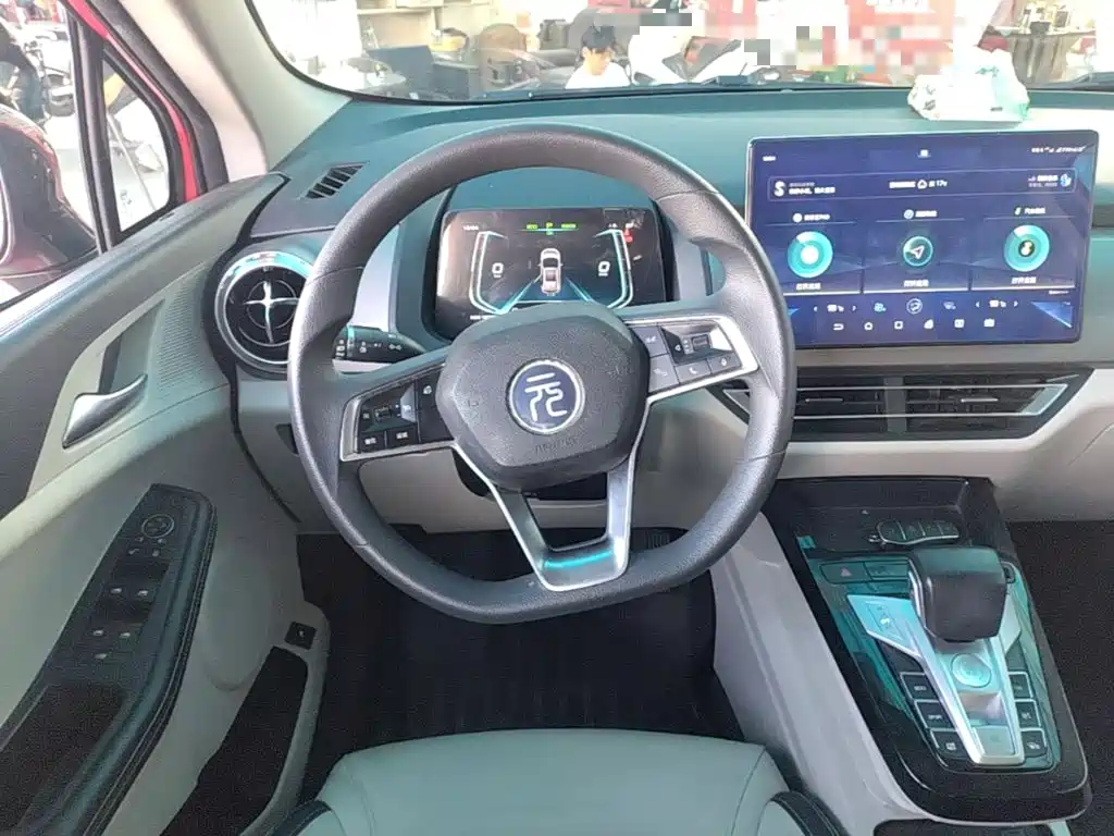 BYD Yuan Pro — миниатюра 11