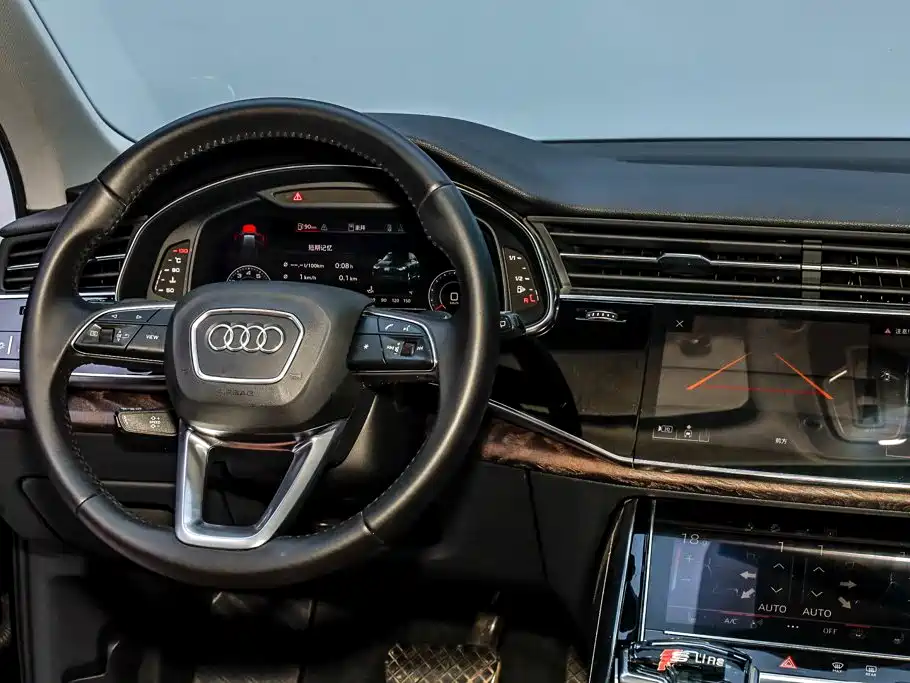 Audi Q7 — миниатюра 32