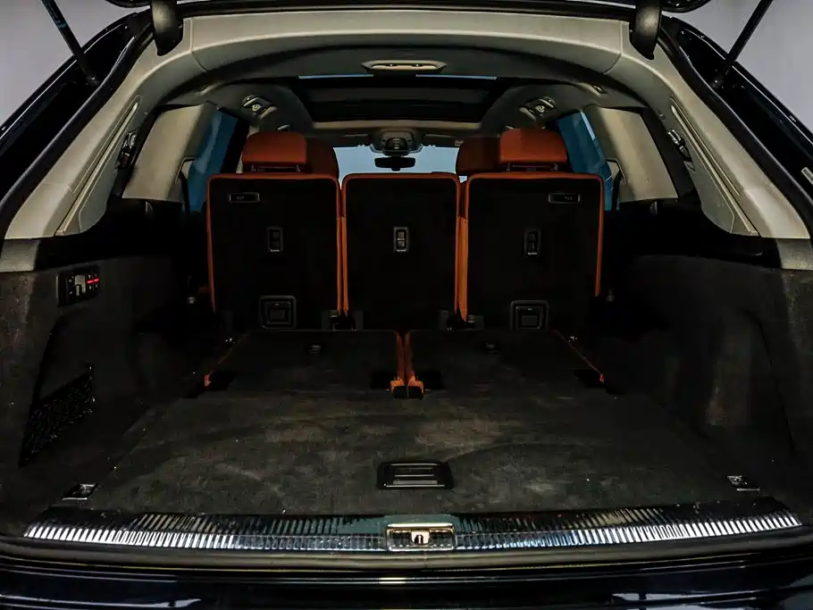 Audi Q7 — миниатюра 6