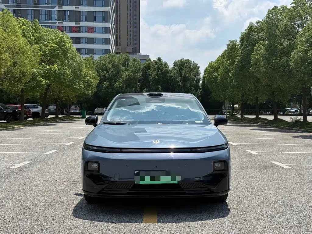 Leapmotor Leapmotor B01 — миниатюра 2