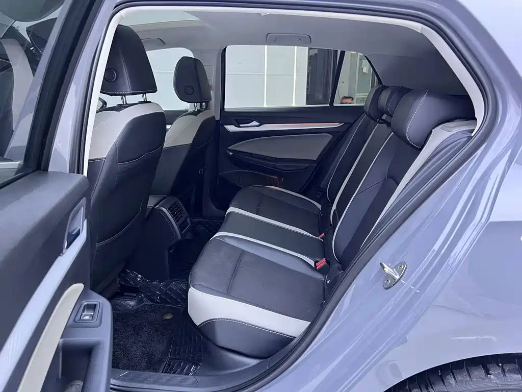 Volkswagen Golf — миниатюра 14