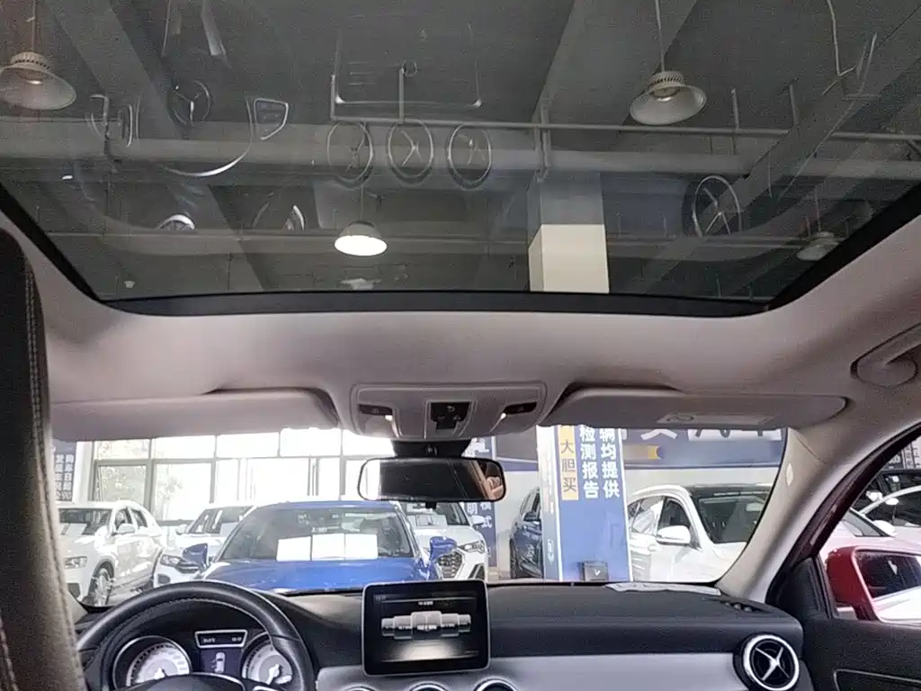 Mercedes-Benz GLA — миниатюра 18