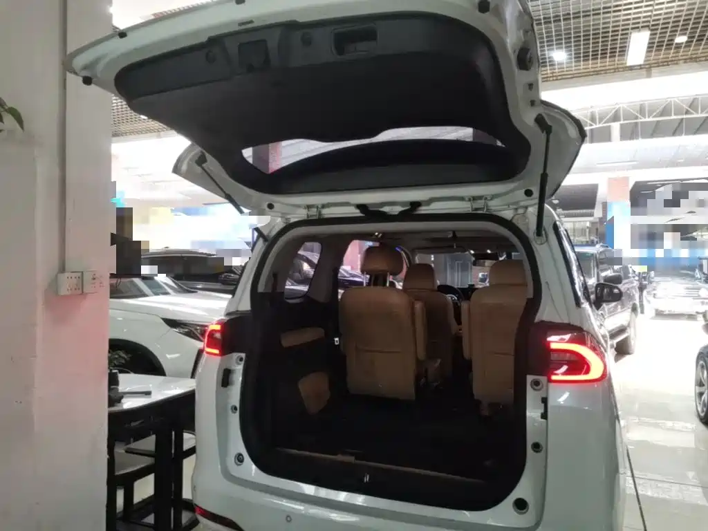GAC Motor Trumpchi M6 — миниатюра 19