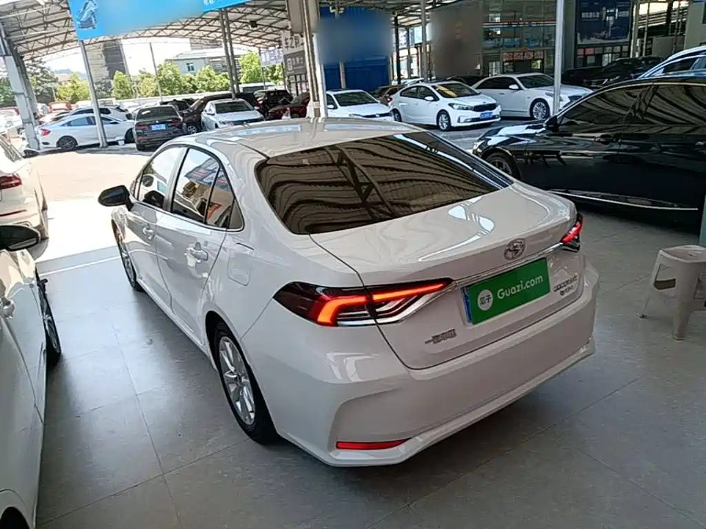 Toyota Corolla — миниатюра 5