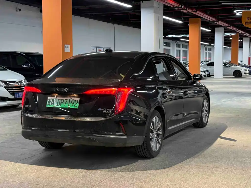 Hongqi Hongqi E-QM5 — миниатюра 4
