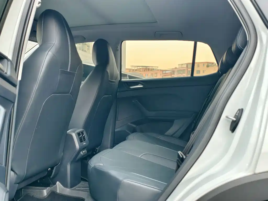 Volkswagen Tharu — миниатюра 16
