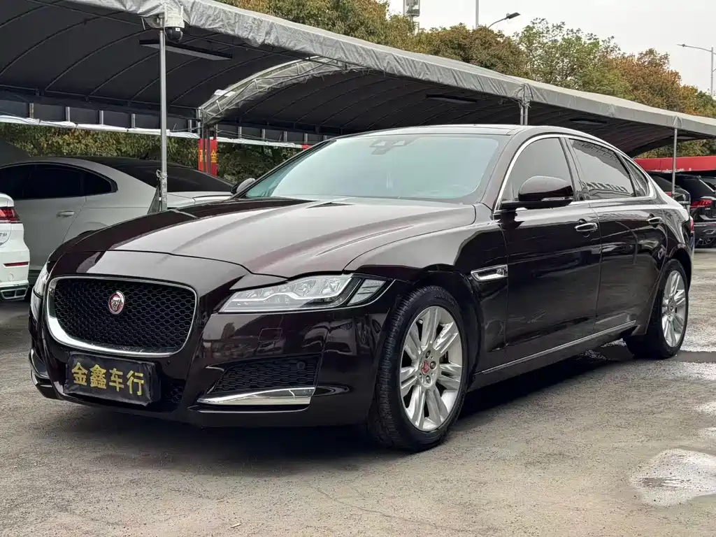 Jaguar XFL 2017