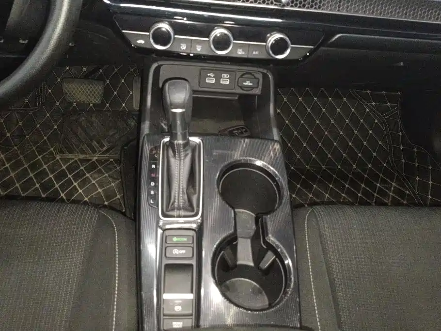 Honda Civic — миниатюра 16