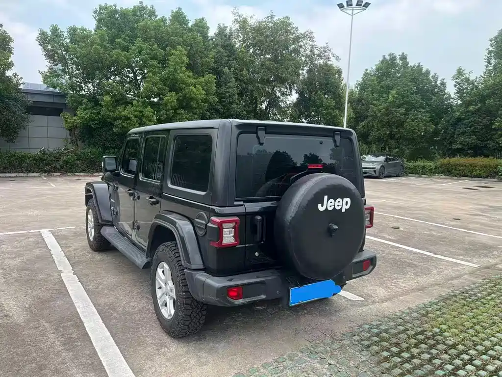 Jeep Wrangler — миниатюра 4