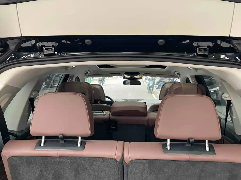 BMW X7 — миниатюра 12