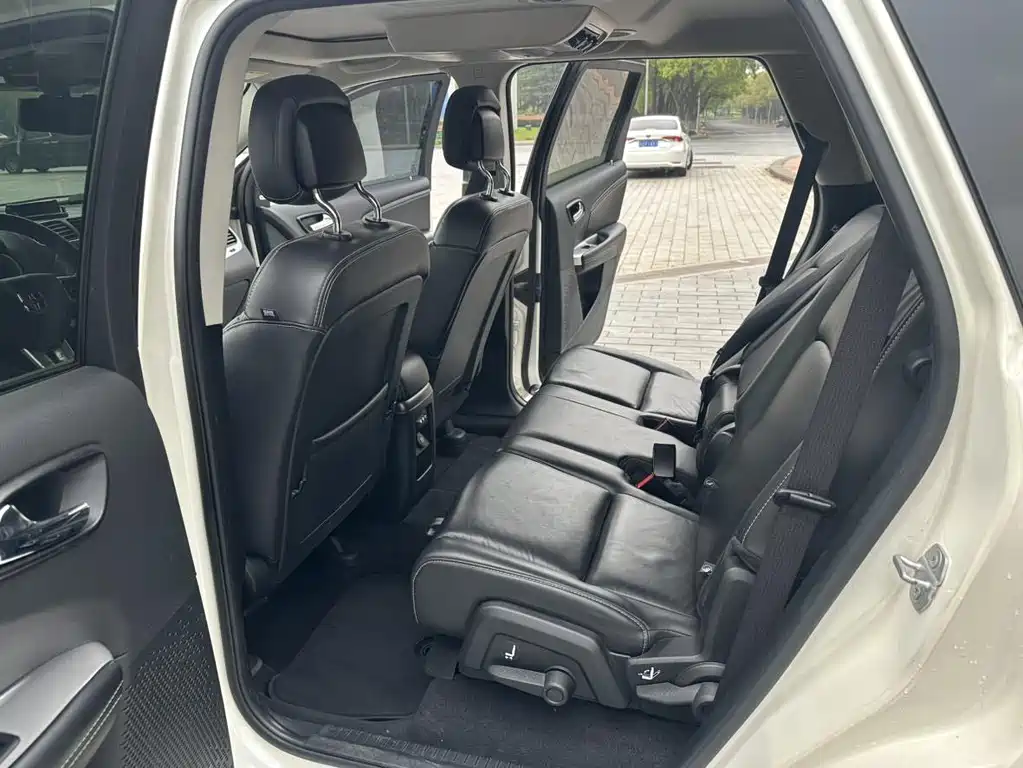 Dodge Journey — миниатюра 15