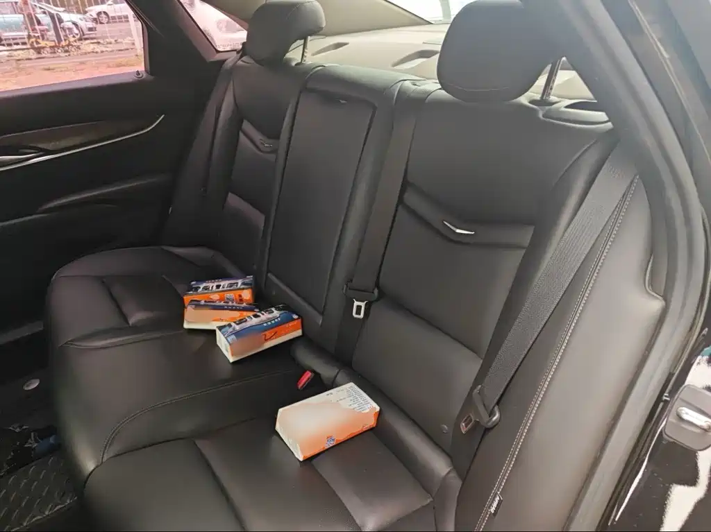 Cadillac XTS — миниатюра 7