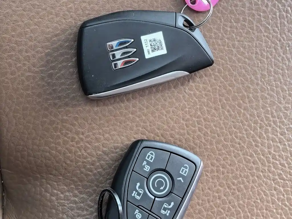 Buick GL8 Hybrid — миниатюра 9