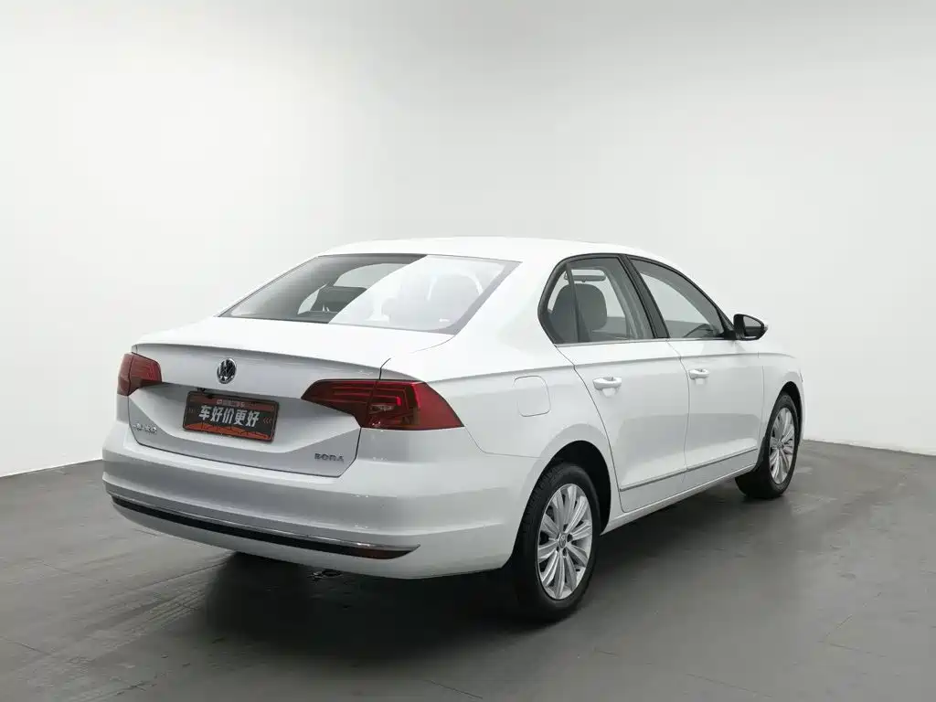 Volkswagen Bora — миниатюра 2