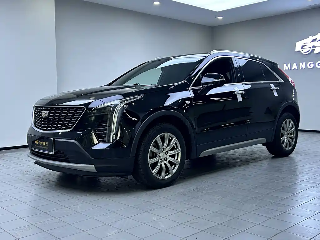 Купить Cadillac XT4