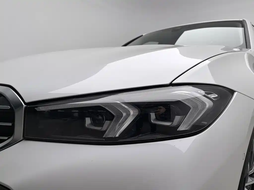 BMW 3 Series — миниатюра 7