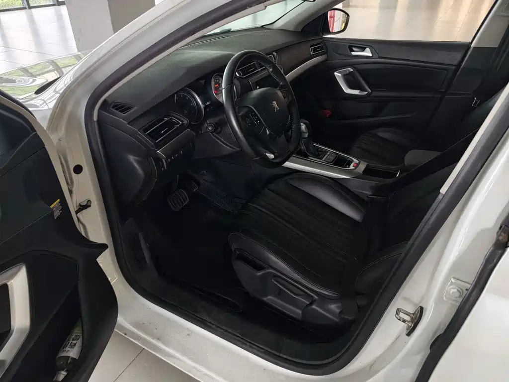 Peugeot 408 — миниатюра 8