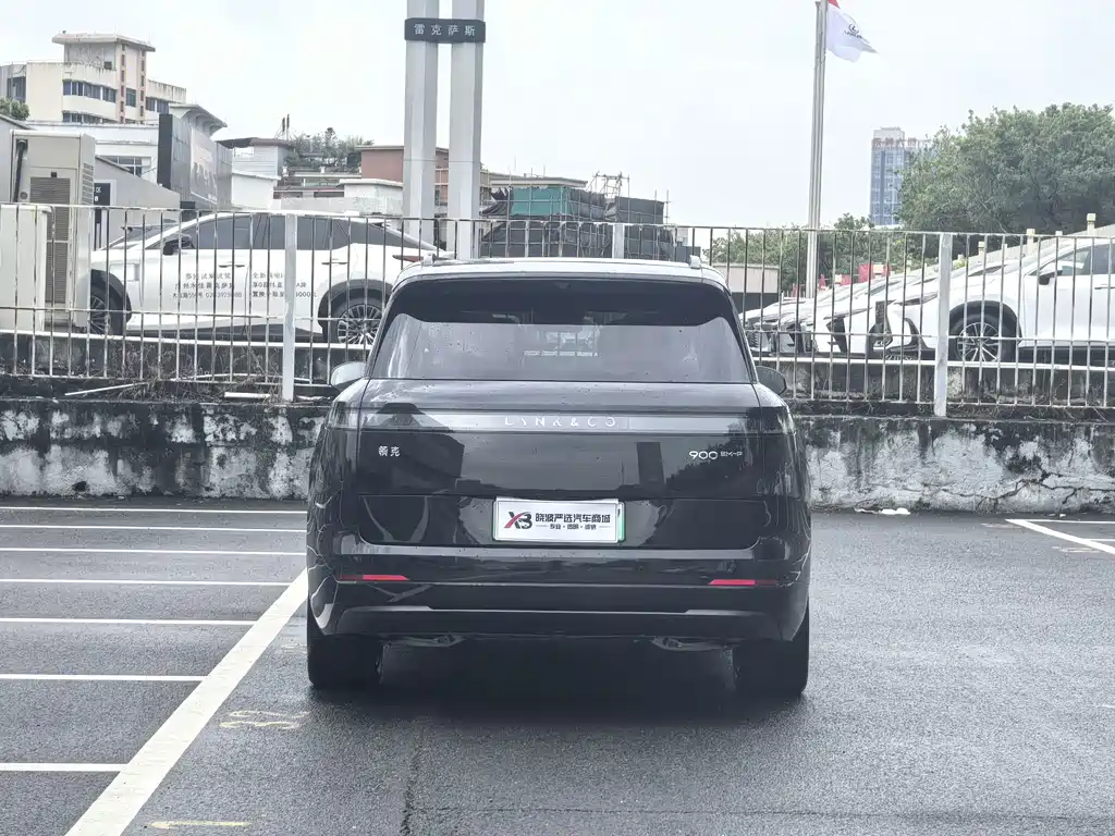 Lynk & Co Рука 900. — миниатюра 7