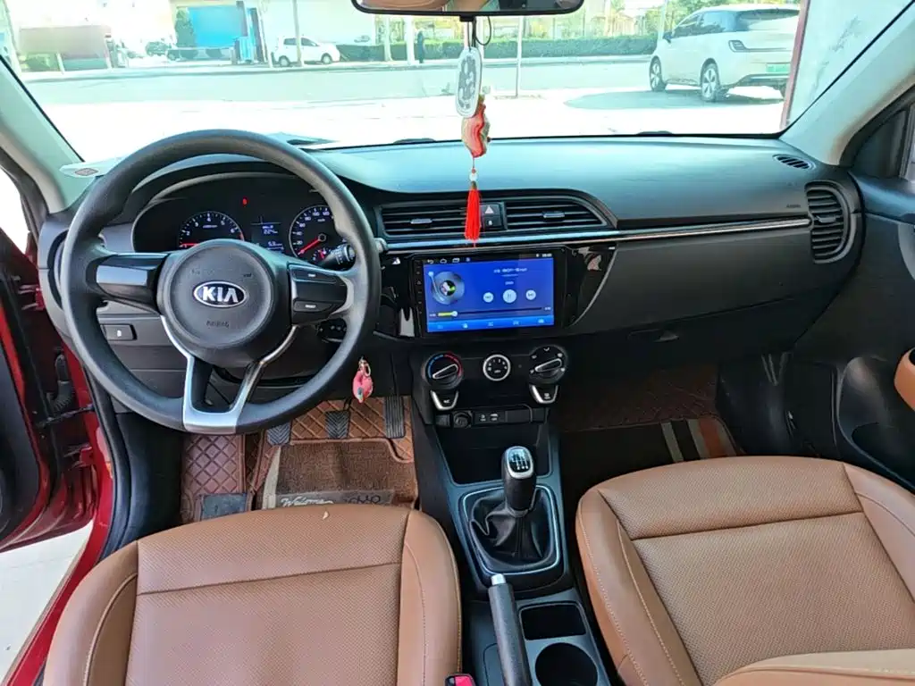 Kia KX Cross — миниатюра 10