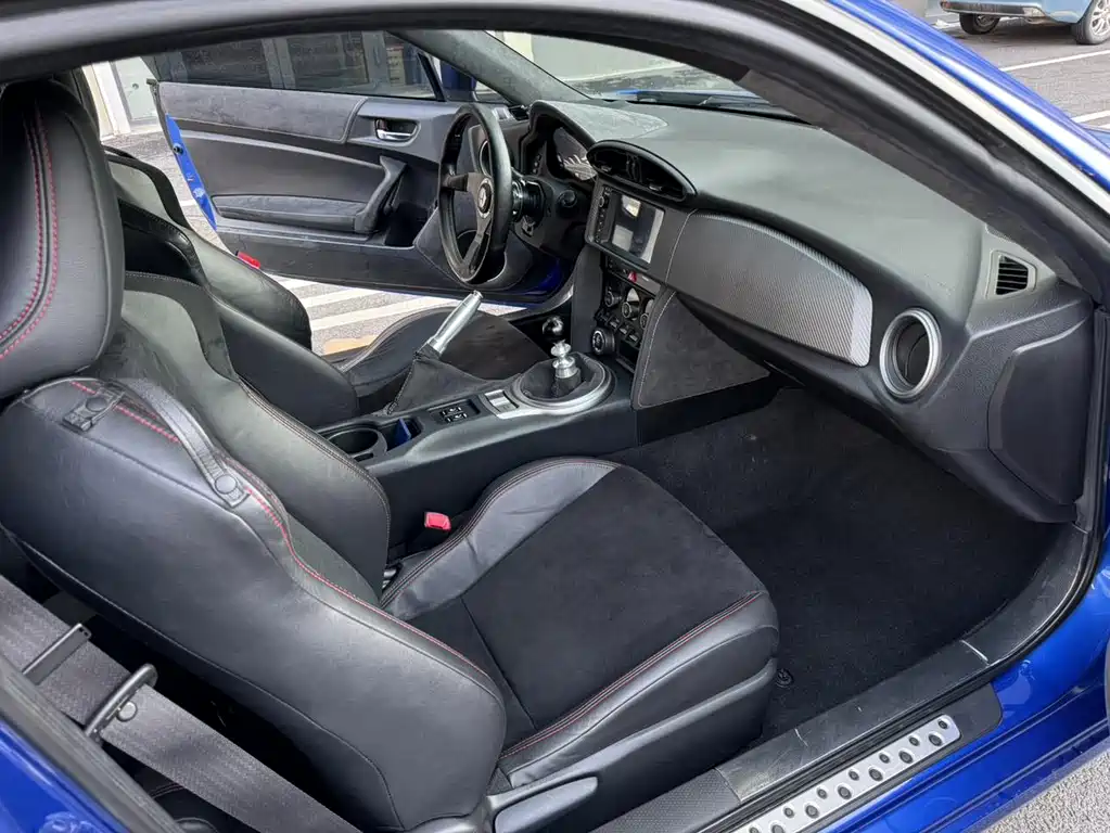 Subaru BRZ 2015 2.0i MT