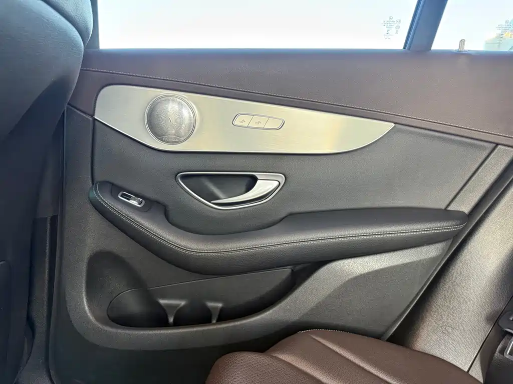Mercedes-Benz GLC — миниатюра 35