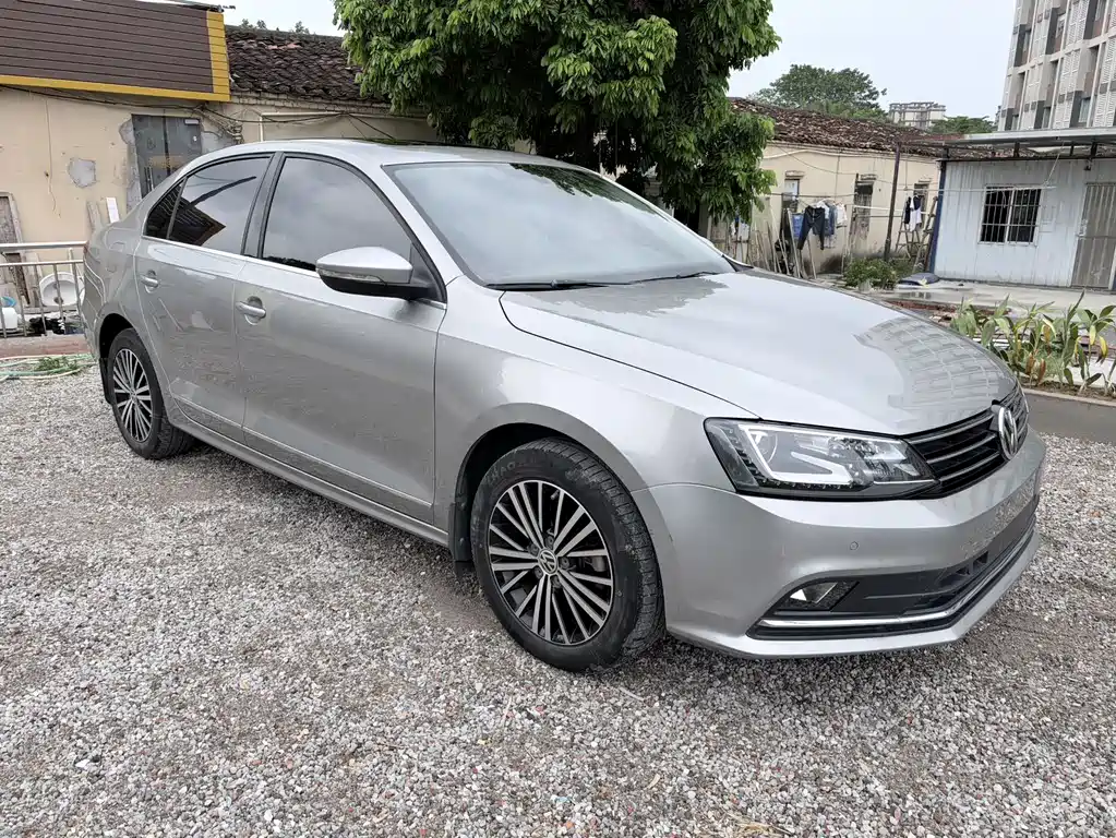 Volkswagen Sagitar — миниатюра 5