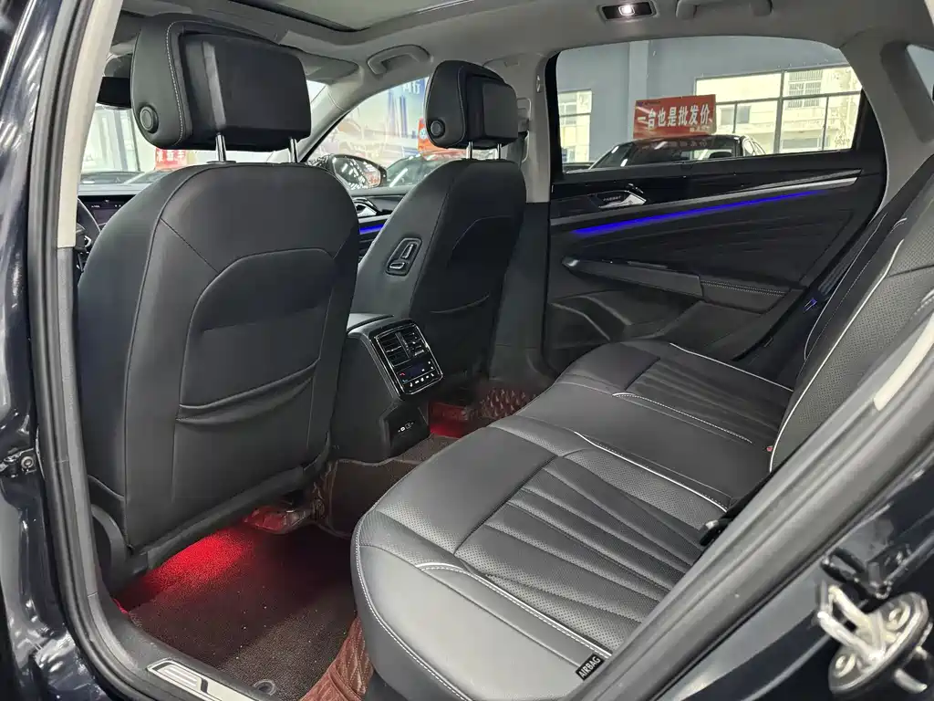 Volkswagen Passat — миниатюра 5