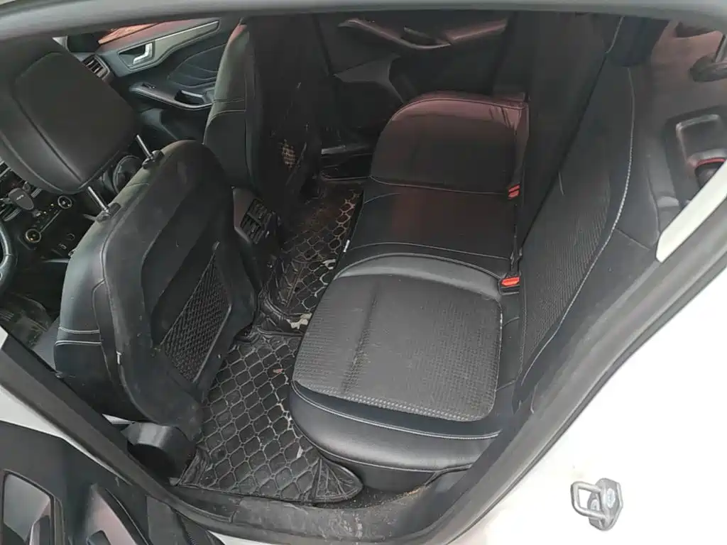 Ford Focus — миниатюра 17