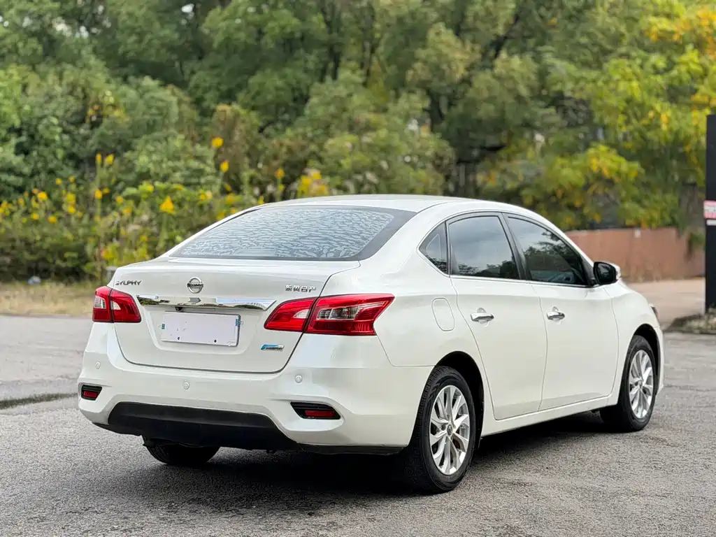 Nissan Sylphy — миниатюра 4