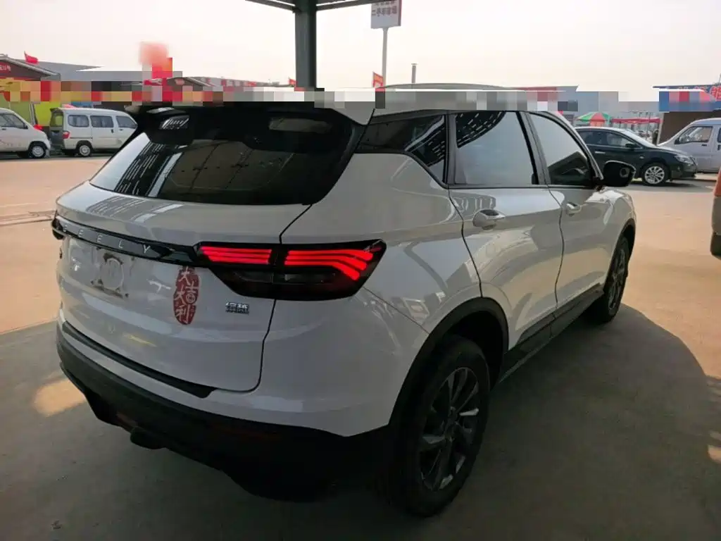 Geely Binyue — миниатюра 7