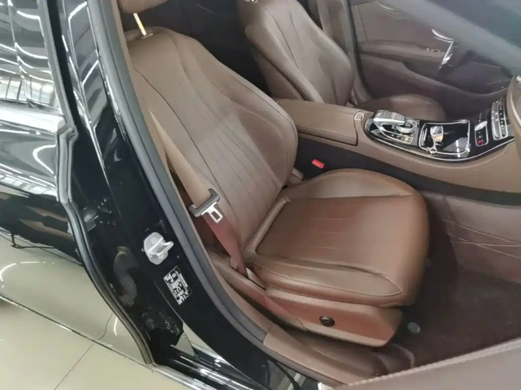 Mercedes-Benz E-Class — миниатюра 20