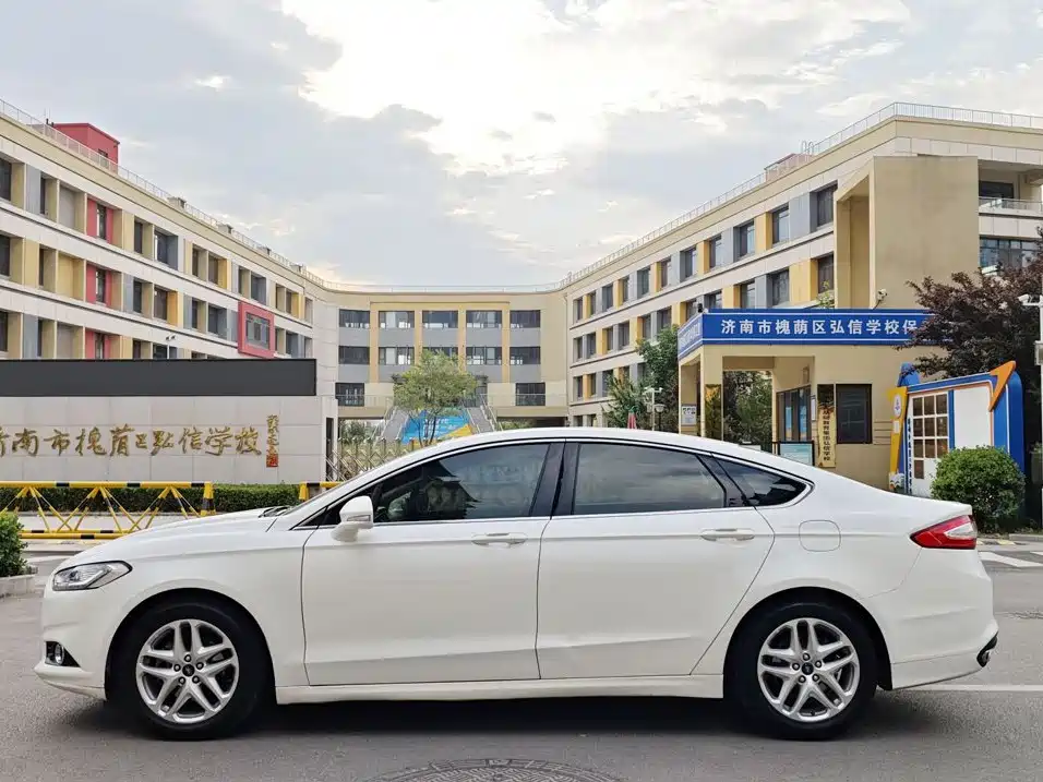 Ford Mondeo — миниатюра 3