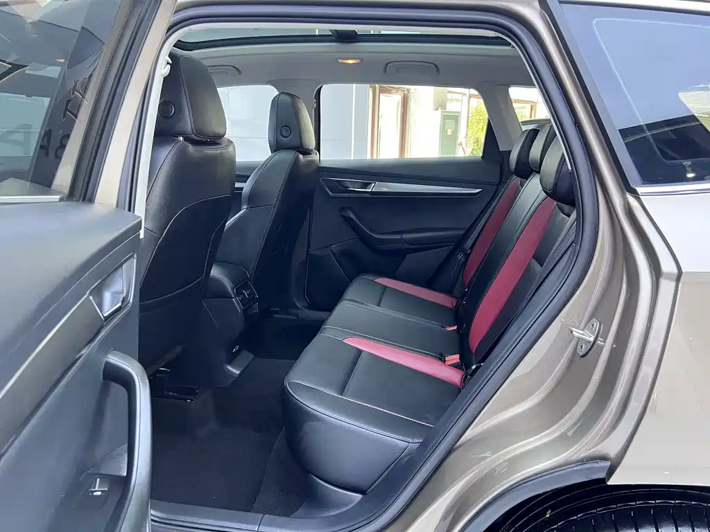 Skoda Karoq — миниатюра 13