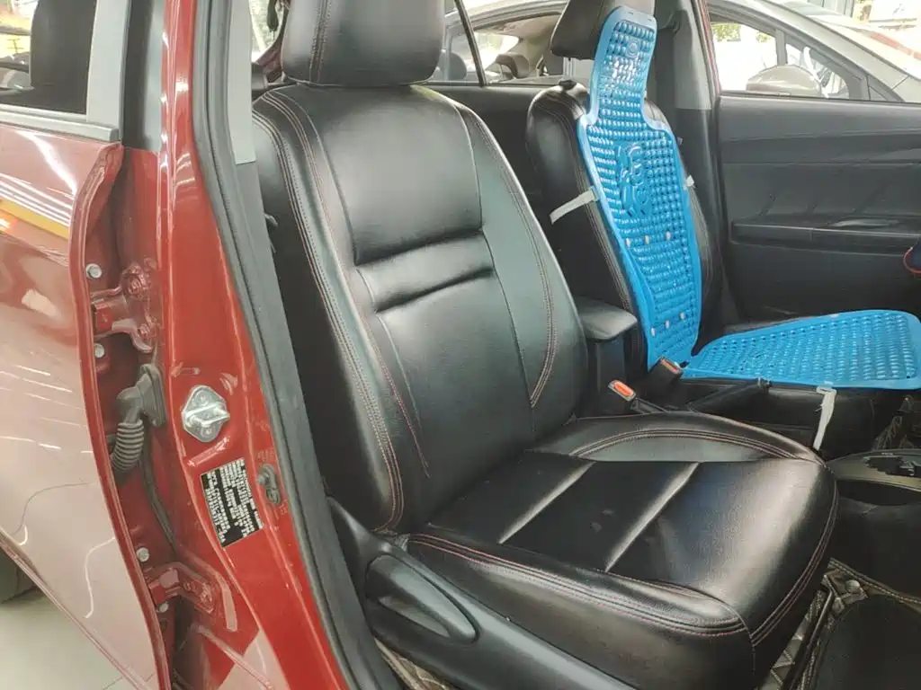 Toyota Yaris L — миниатюра 25