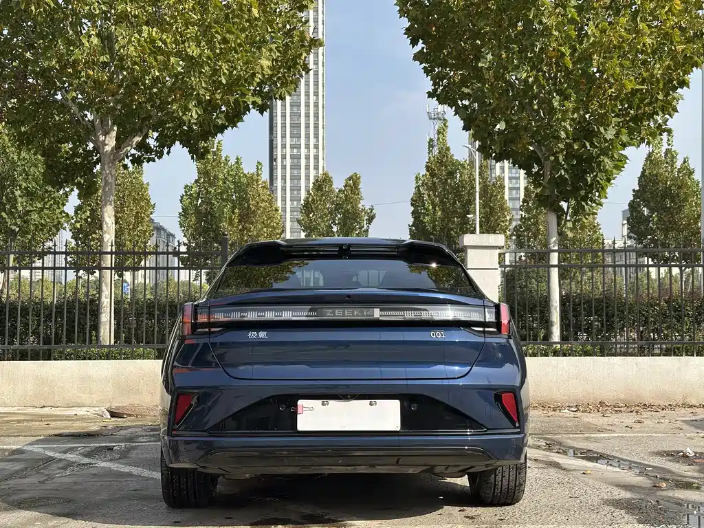 ZEEKR EXTREME KRYPTON 001