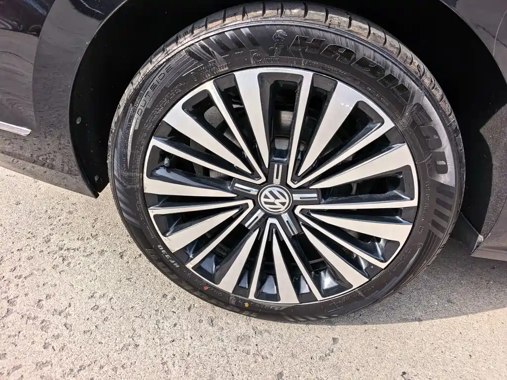 Volkswagen Passat — миниатюра 11