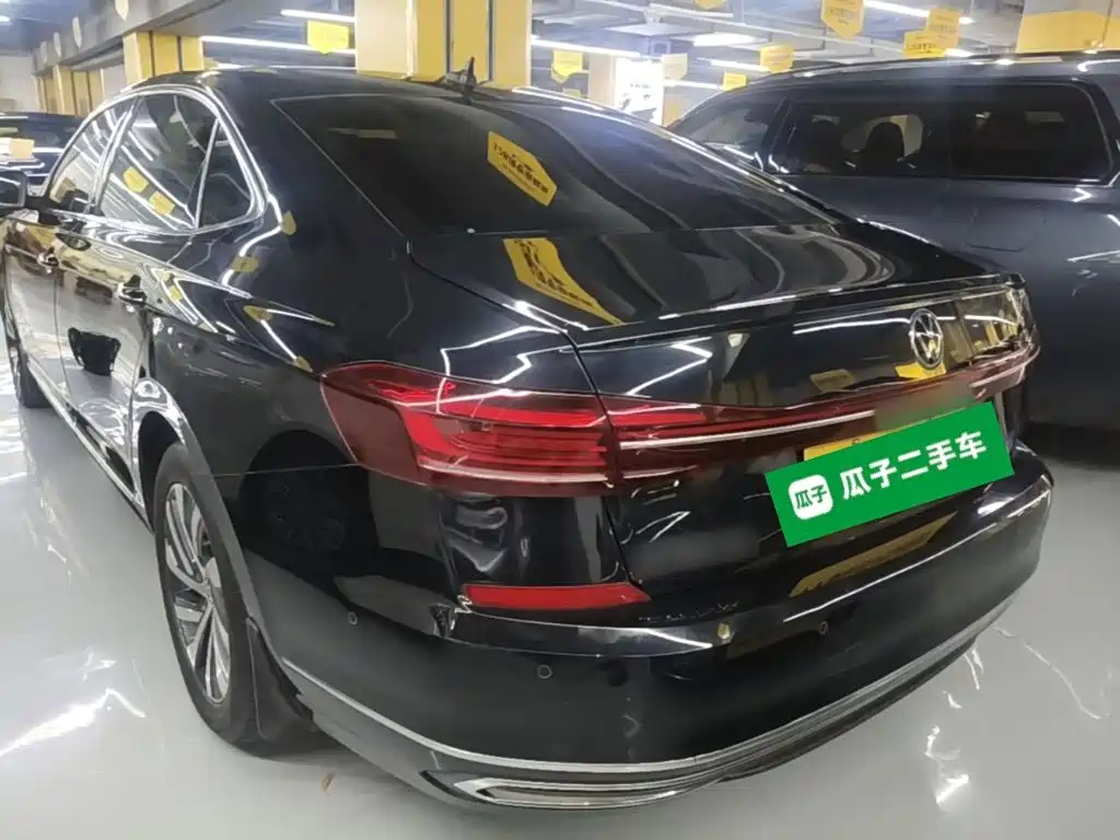 Volkswagen Passat PHEV — миниатюра 5