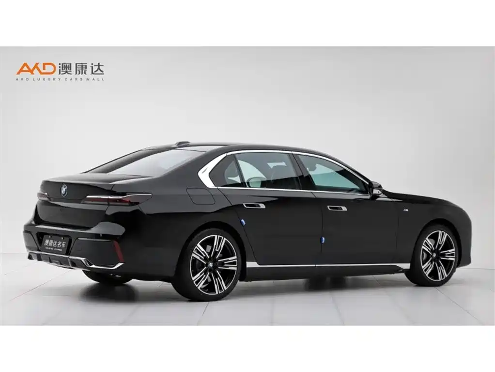 BMW i7 — миниатюра 3
