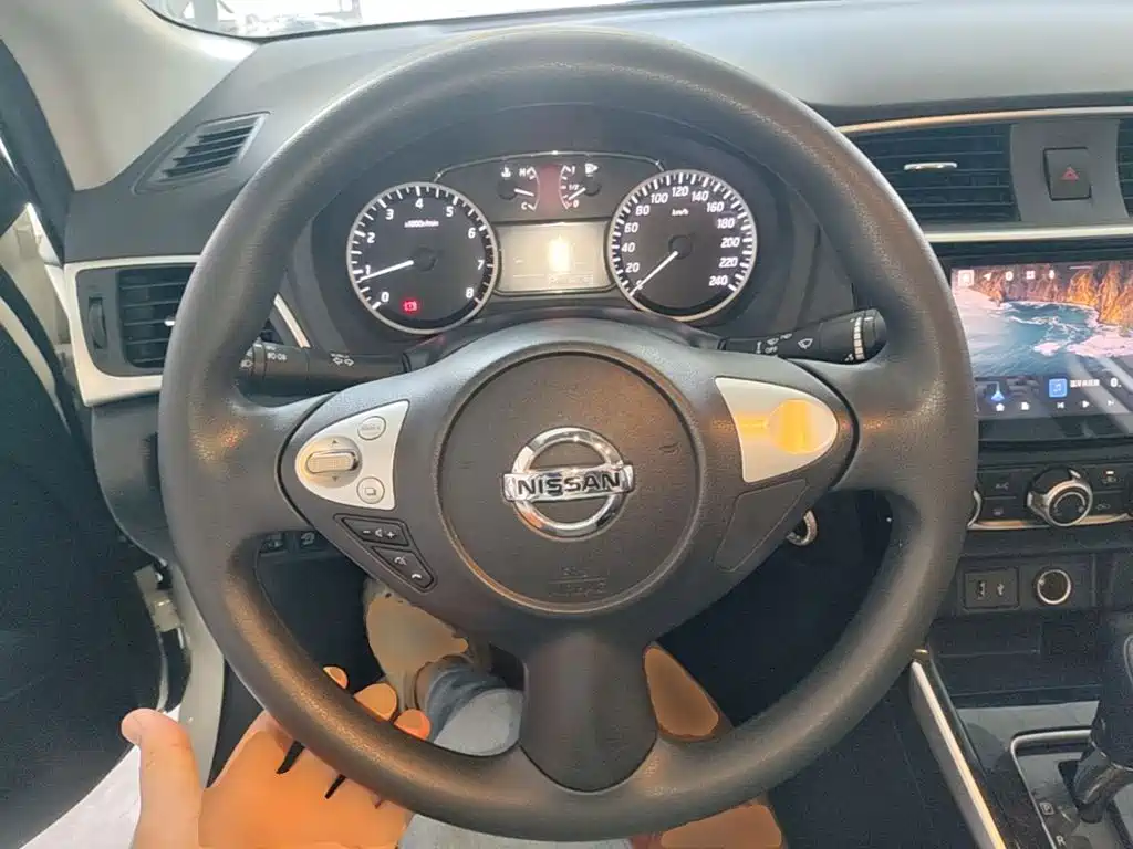 Nissan Sylphy — миниатюра 11