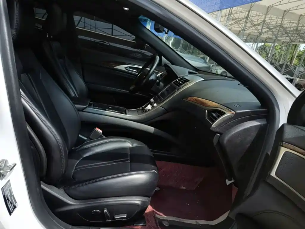 Lincoln MKZ — миниатюра 25