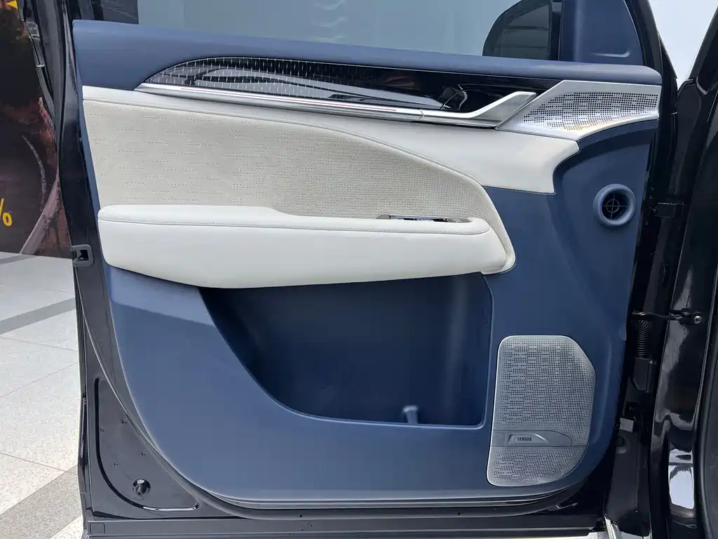 ZEEKR EXTREME KRYPTON 009