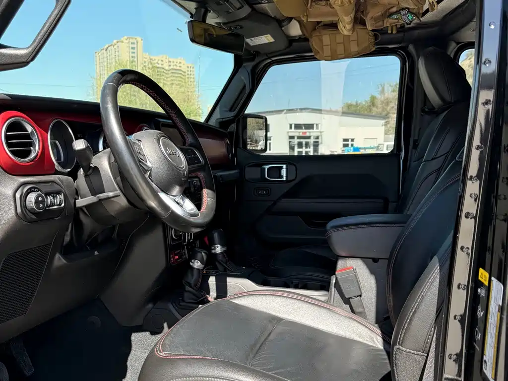 Jeep Wrangler — миниатюра 6