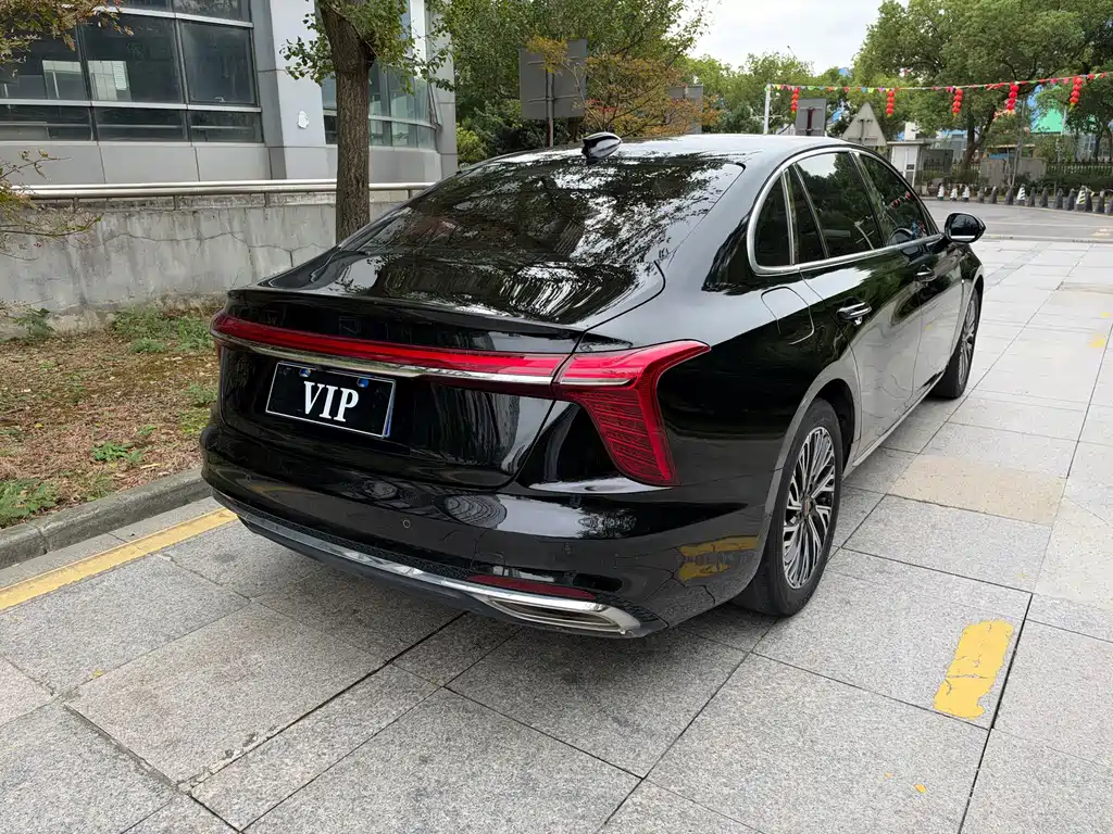 Hongqi Hongqi H5 — миниатюра 13